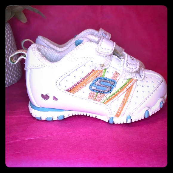 skechers size 4